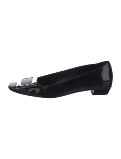 Pre-owned Roger Vivier Patent Leather Flats In Black