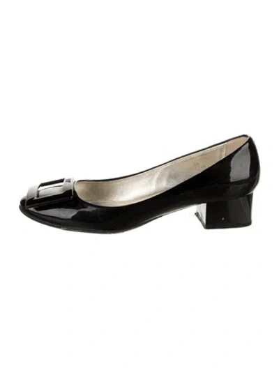 Pre-owned Roger Vivier Patent Leather Flats In Black