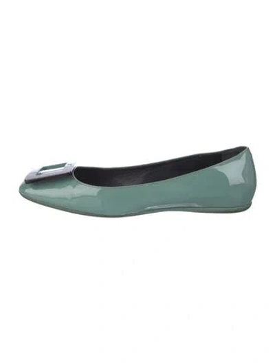 Pre-owned Roger Vivier Patent Leather Flats In Green