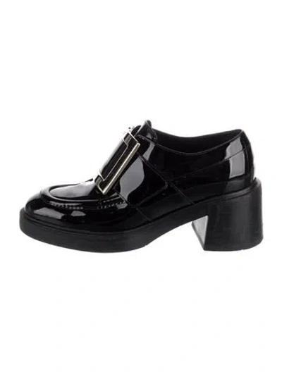 Pre-owned Roger Vivier Patent Leather Loafers In Black