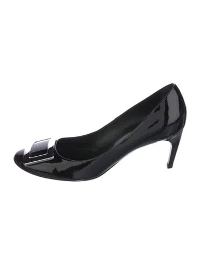 Pre-owned Roger Vivier Patent Leather Pumps In Black