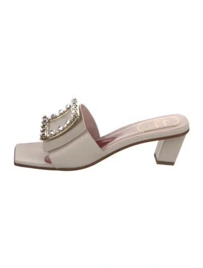 Pre-owned Roger Vivier Patent Leather Slides In White