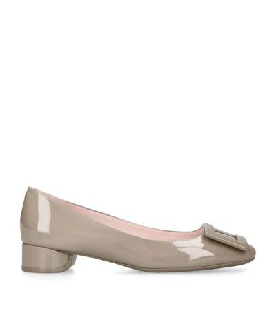 Roger Vivier Patent Leather U Look Ballet Flats In Brown