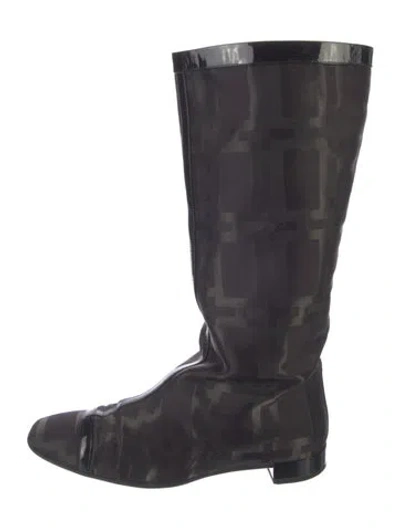Pre-owned Roger Vivier Patterned Boots In Black
