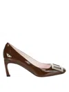 Roger Vivier Pointed Toe Pumps In Gray