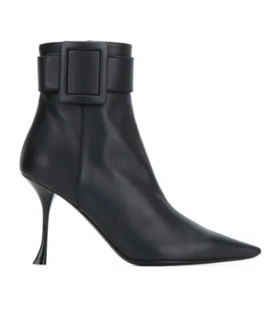 Roger Vivier Pointed-toe Ankle Boots In Black