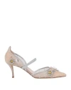 Roger Vivier Pumps In Beige