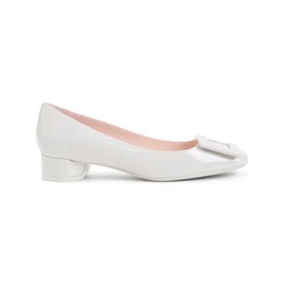 Roger Vivier Roundy Lacquered Decollete 25 Pumps For Women In White