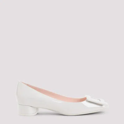Roger Vivier Roundy Lacquered Decollette 25 In White