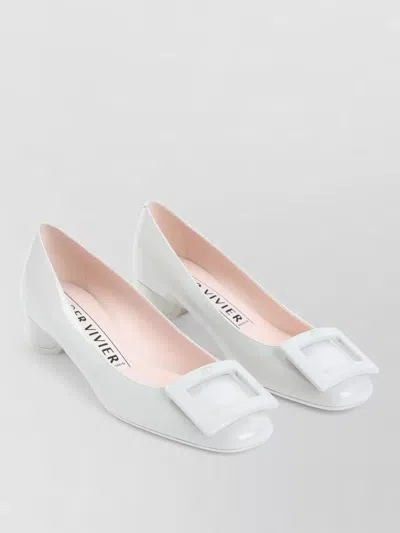 Roger Vivier Roundy Lacquered Pumps Buckle Detail In White