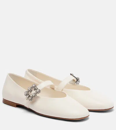 Roger Vivier Roundytoe Leather Ballet Flats In White