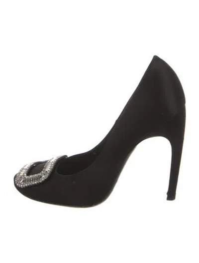 Pre-owned Roger Vivier Satin Crystal Embellishments Pumps In Black