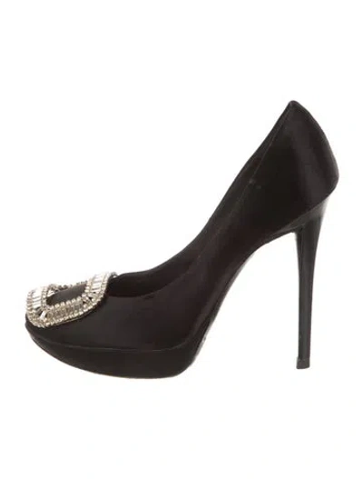 Pre-owned Roger Vivier Satin Crystal Embellishments Pumps In Black