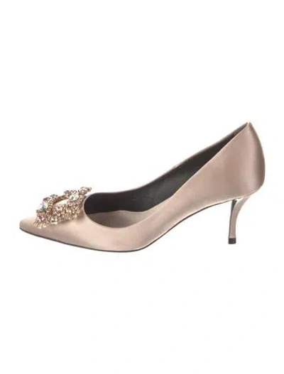 Pre-owned Roger Vivier Satin Crystal Embellishments Pumps In Neutral