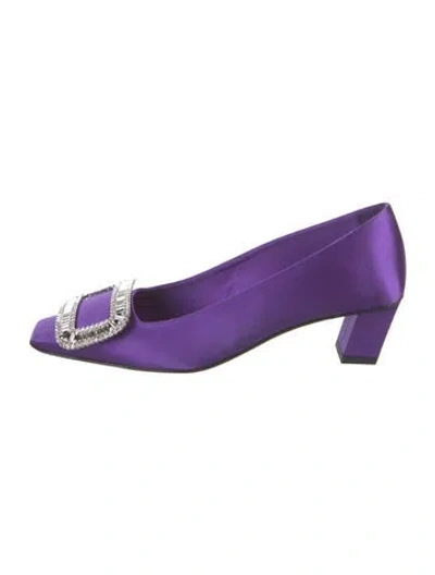 Pre-owned Roger Vivier Satin Crystal Embellishments Pumps In Purple