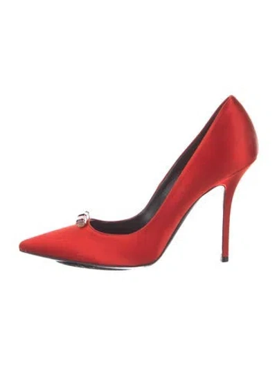 Pre-owned Roger Vivier Satin Crystal Embellishments Pumps In Red