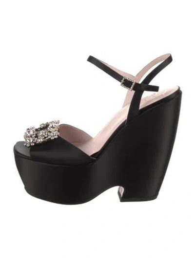 Pre-owned Roger Vivier Satin Crystal Embellishments Sandals In Black