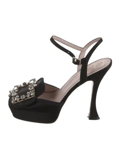 Pre-owned Roger Vivier Satin Crystal Embellishments Slingback Pumps In Black