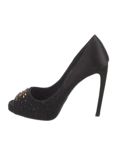 Pre-owned Roger Vivier Satin Studded Accents Pumps In Black