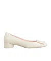 Roger Vivier Shiny Ballet Shoes In Off-white