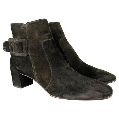 Pre-owned Roger Vivier Size 9 Black Suede Chunky Heel Boots