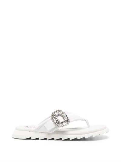 Roger Vivier Slidy Flip Leather Thong Sandals In White