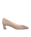 Roger Vivier Trompette Pumps In Leather In Nude