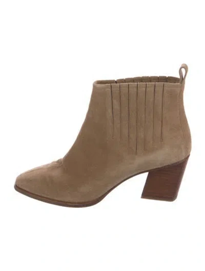 Pre-owned Roger Vivier Suede Chelsea Boots In Neutral