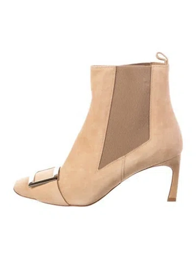 Pre-owned Roger Vivier Suede Chelsea Boots In Neutral