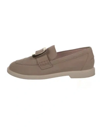 Pre-owned Roger Vivier Suede Loafers In Neutral