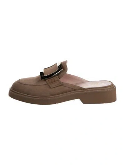 Pre-owned Roger Vivier Suede Loafers In Neutrals