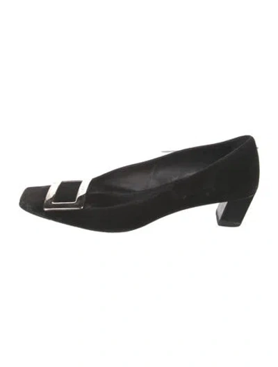 Pre-owned Roger Vivier Suede Pumps In Black