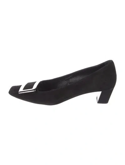 Pre-owned Roger Vivier Suede Pumps In Black