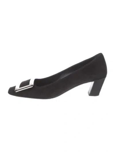 Pre-owned Roger Vivier Suede Pumps In Black