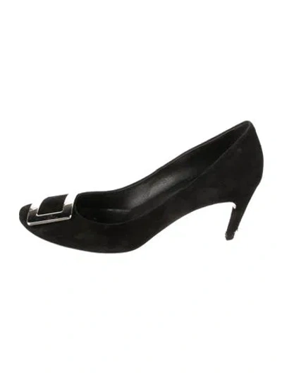 Pre-owned Roger Vivier Suede Pumps In Black