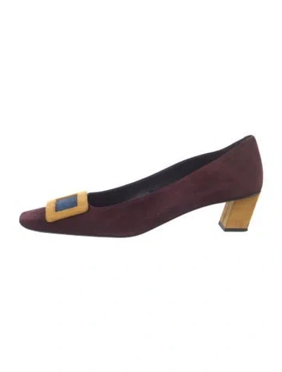 Pre-owned Roger Vivier Suede Pumps In Burgundy