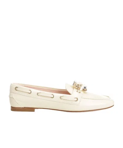 Roger Vivier Très Vivier Boat Loafers In Patent Leather In White
