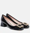Roger Vivier Très Vivier Embellished Patent Leather Pumps In Black
