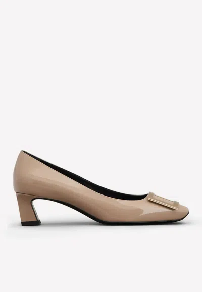 Roger Vivier Trompette 45 Metal Buckle Pumps In Patent Leather In Beige