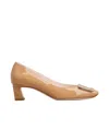 Roger Vivier Belle Vivier 45 Metal Buckle Pumps In Patent Leather In Nude