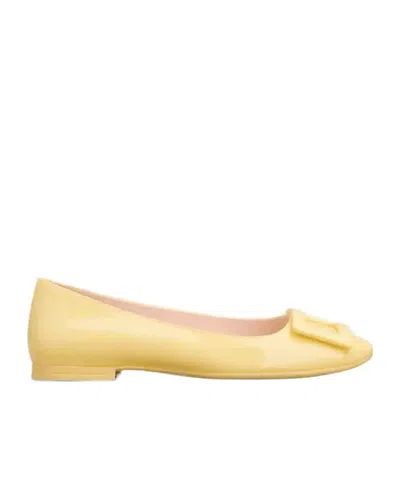 Roger Vivier U Look Ballerinas In Patent Leather In Yellow