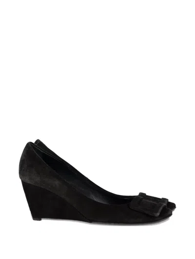 Pre-owned Roger Vivier Vintage Buckle Suede Wedge Pumps In Black