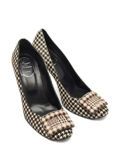 Pre-owned Roger Vivier Vintage Trompette Houndstooth Pumps In Black