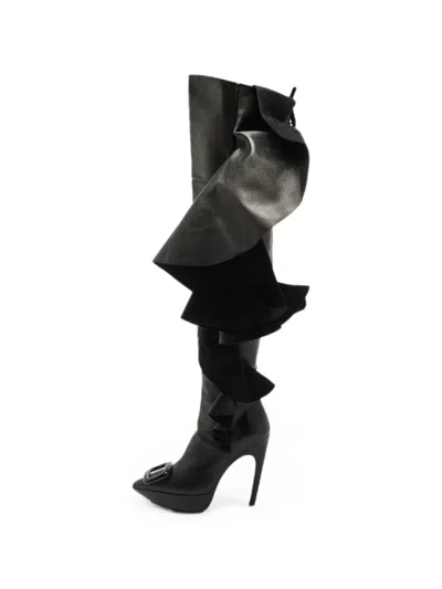 Pre-owned Roger Vivier Vintage Viv Ruffled Leather Boots In Black