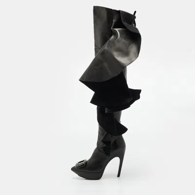 Roger Vivier Viv In Black