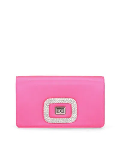 Roger Vivier Viv Choc Mini Clutch Bag In Pink