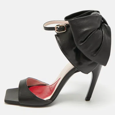 Pre-owned Roger Vivier Viv' Choc Size 39 Black Leather Ankle Strap Sandals