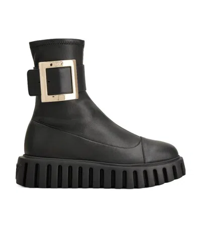 Roger Vivier Viv' Go-thick Short Metal Buckle Boots In Black