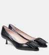 Roger Vivier Viv In The City Mixed Leather Buckle Pumps In Black