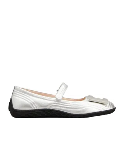 ROGER VIVIER VIV LOW MARY JANES IN LEATHER